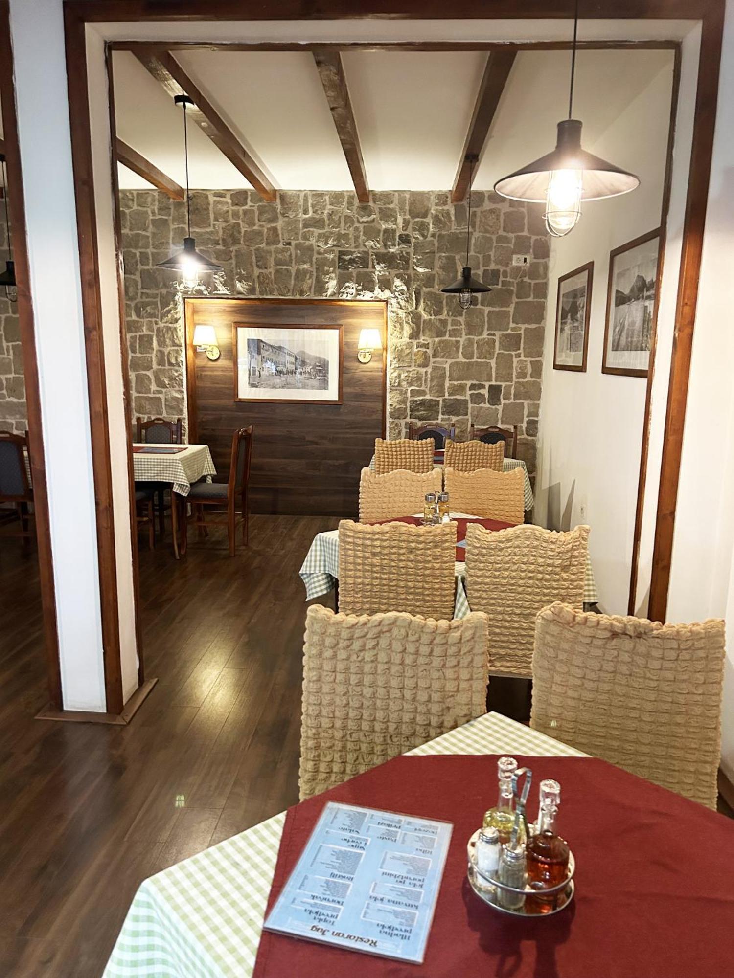 Restaurant & Apartments Jug 苏托莫雷 外观 照片