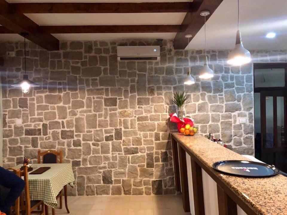 Restaurant & Apartments Jug 苏托莫雷 外观 照片