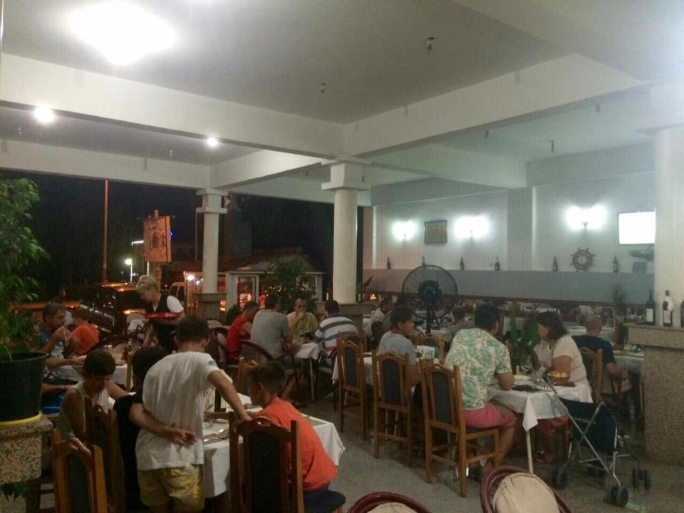 Restaurant & Apartments Jug 苏托莫雷 外观 照片
